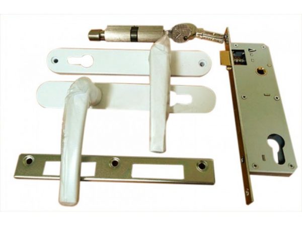 Khóa cửa nhôm và những điều bí mật bạn cần biết