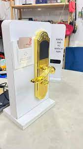 Khóa thẻ từ khách sạn Laffer DSH802