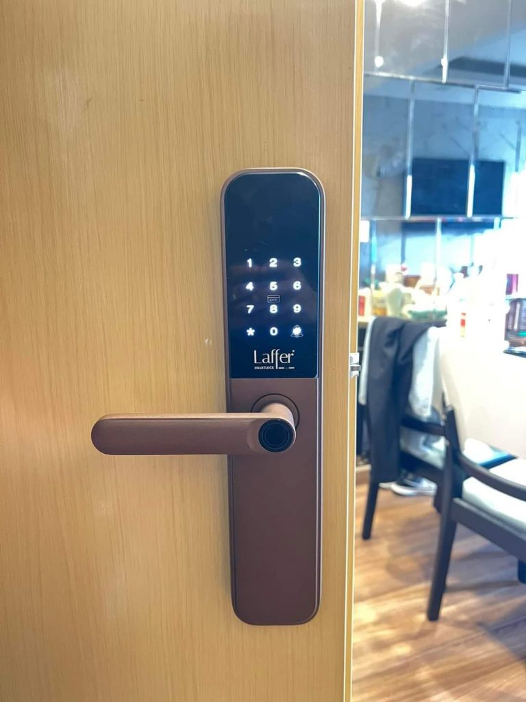 Khóa cửa vân tay 5 in 1 laffer LC06